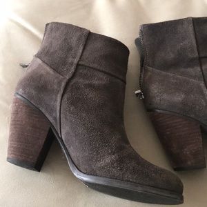 Arturo Chiang Dark Gray Suede Booties